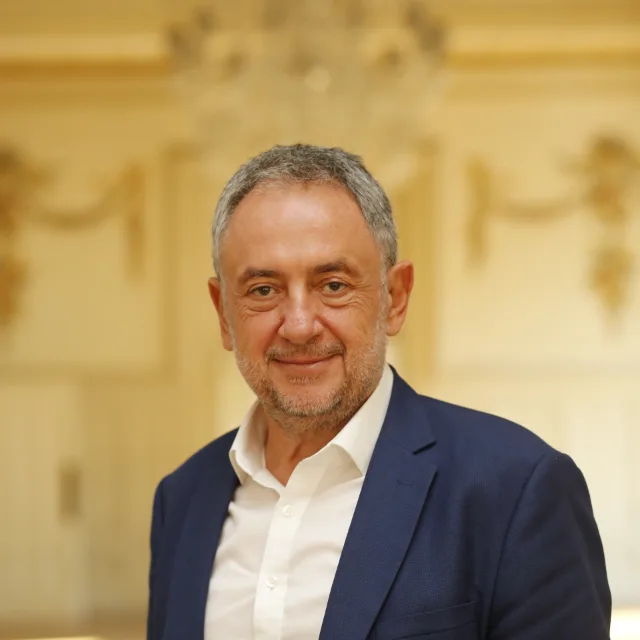 Murat Göçe